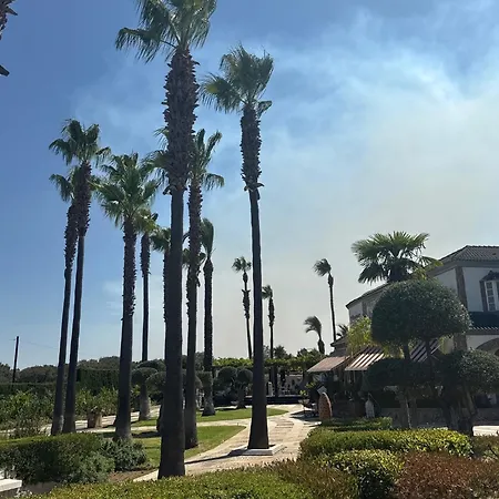 别墅 La Piedra 巴达霍斯