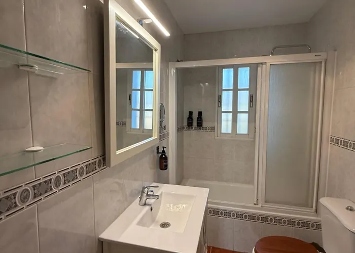 别墅 La Piedra 巴达霍斯